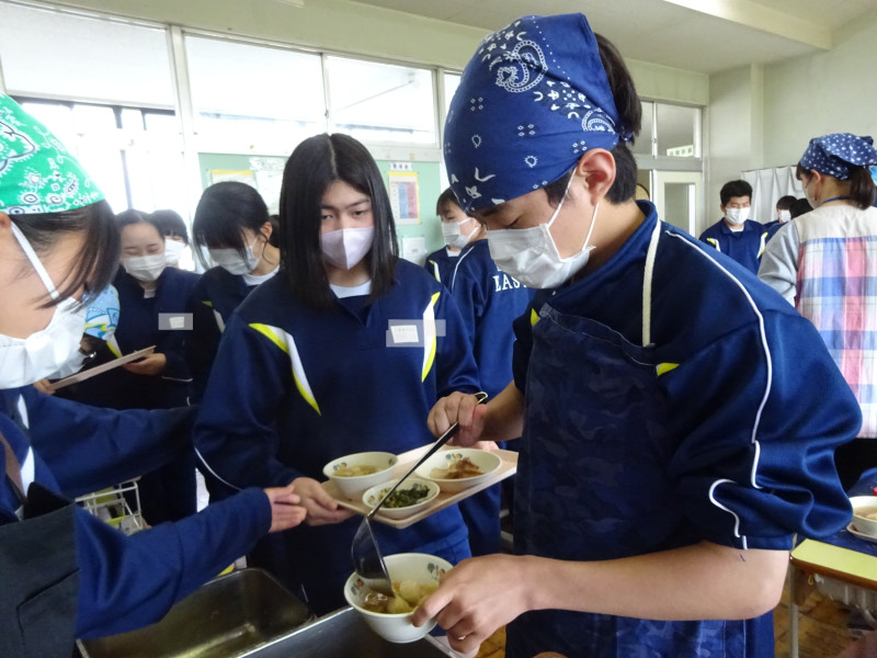 ②