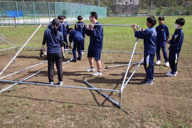 ②